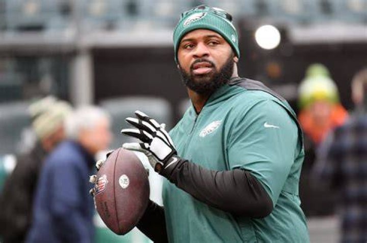Fletcher Cox's girlfriend reacts to being named 'hottest Eagles WAG'