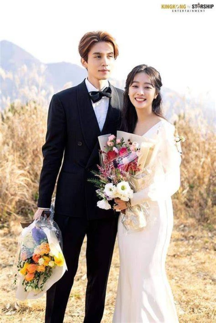 Lee Dong Wook Wife / Lee Dong Wook Wikipedia 2 636 950 tykk&auml;yst&auml; &middot; 63