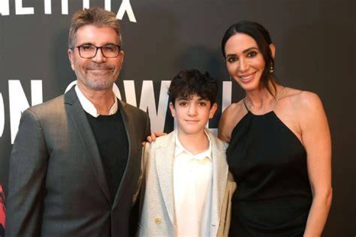 Simon Cowell Childhood Biography, Family & Net Worth