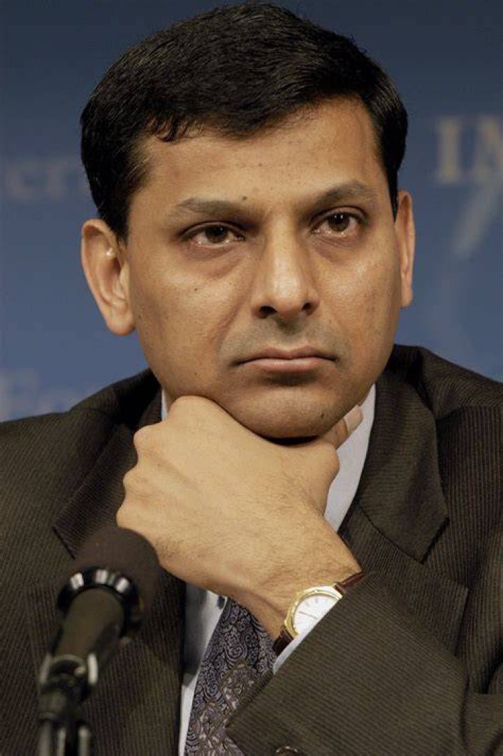Who is Raghuram Rajan's Wife? Parents, Net Worth, News, Age, Biography